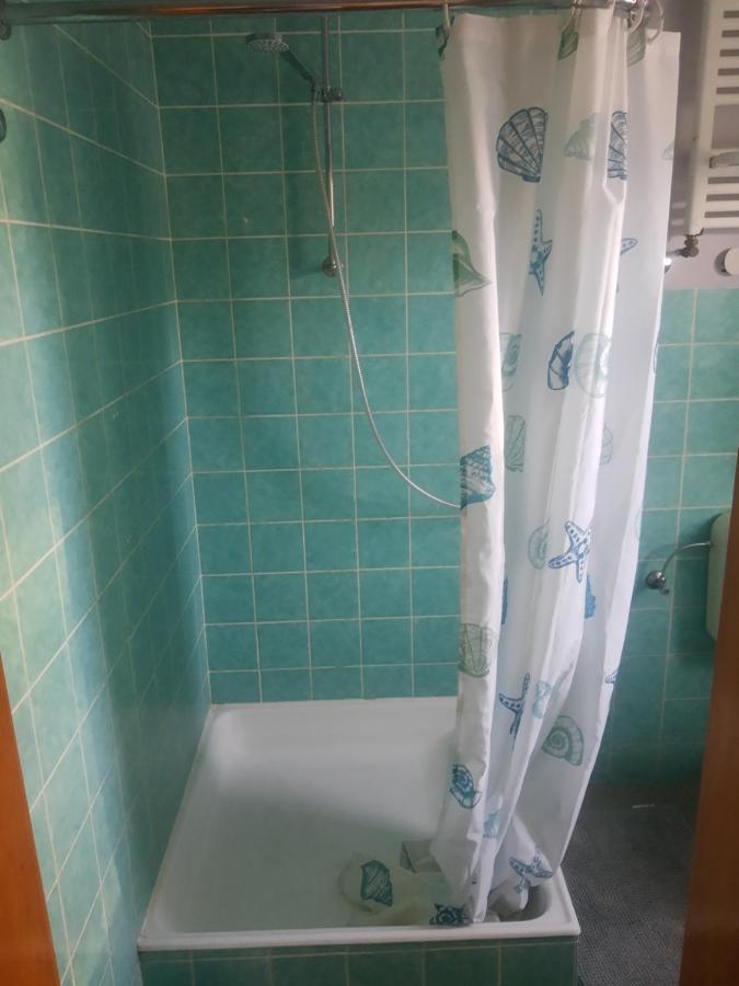 Gartenzimmer Mit Strassenbahn Zu Dom Und Messe 쾰른 외부 사진