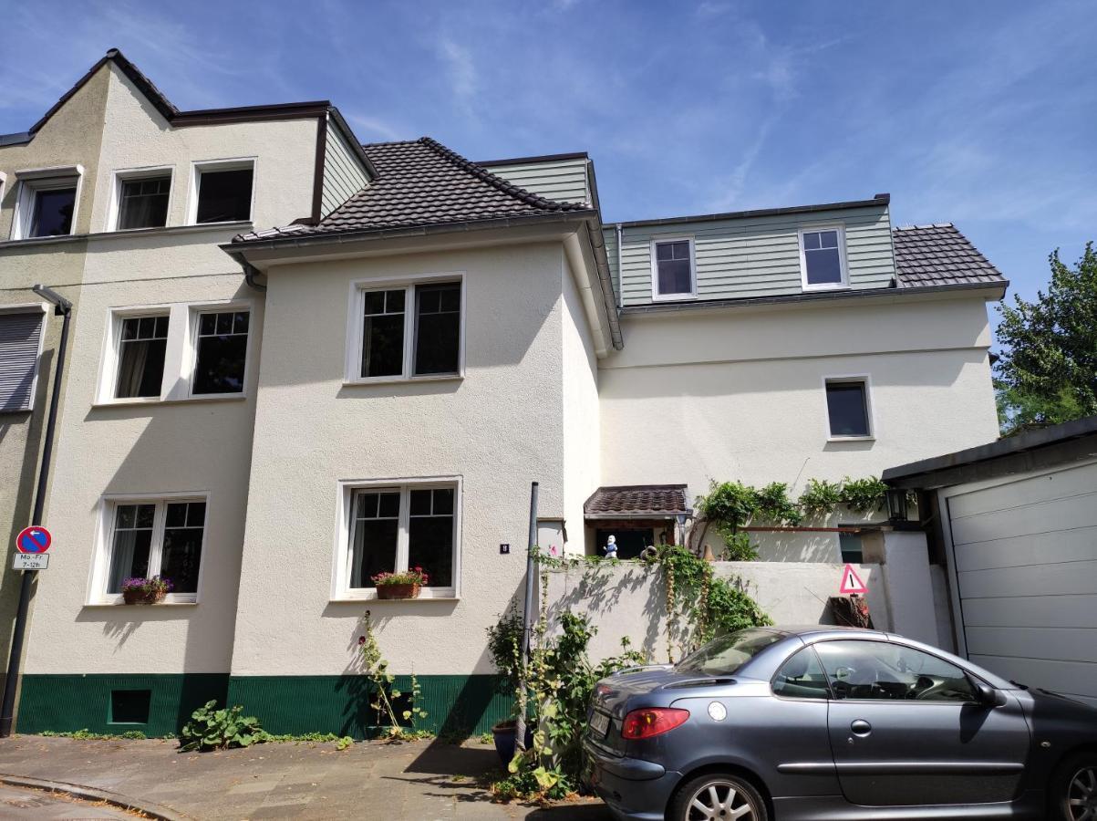 Gartenzimmer Mit Strassenbahn Zu Dom Und Messe 쾰른 외부 사진